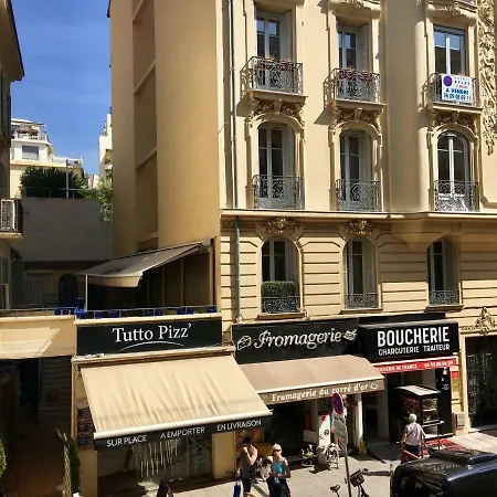 Le Petit Bourgeois De Nizza