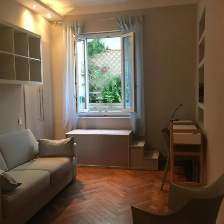 Le Petit Bourgeois De Apartment Nizza